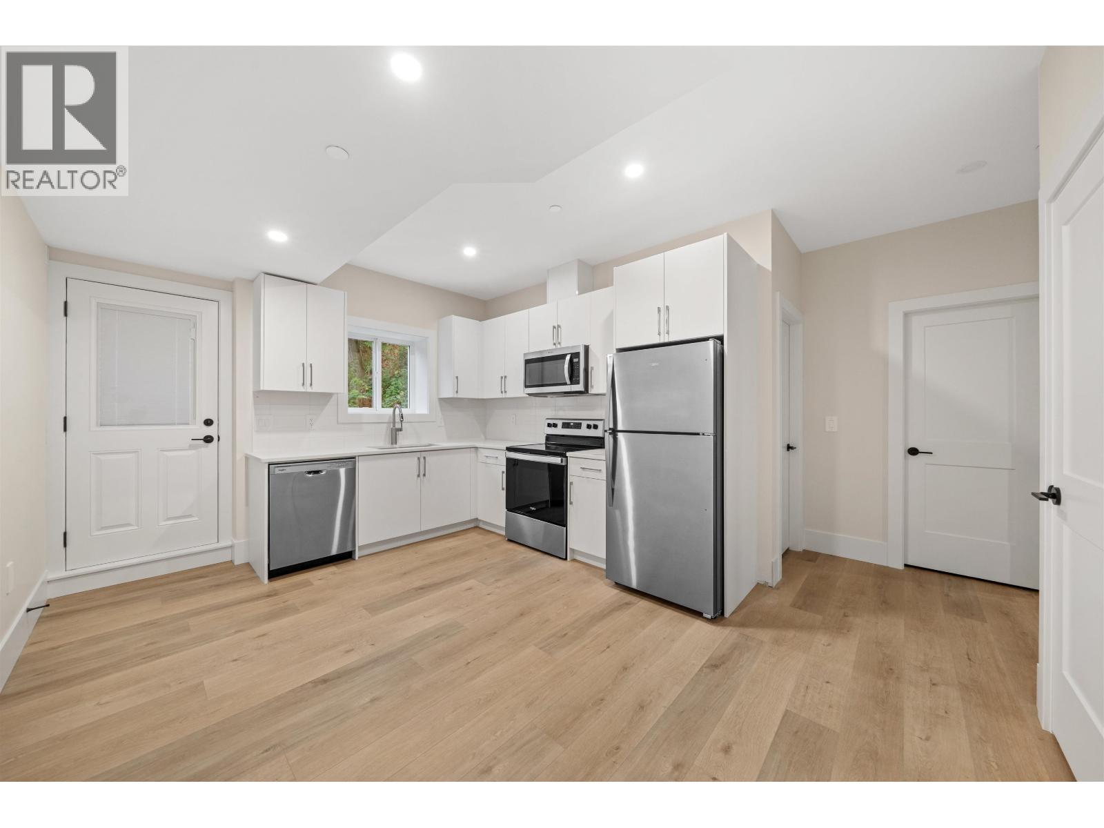 13586 Foreman Drive Property Photo 35