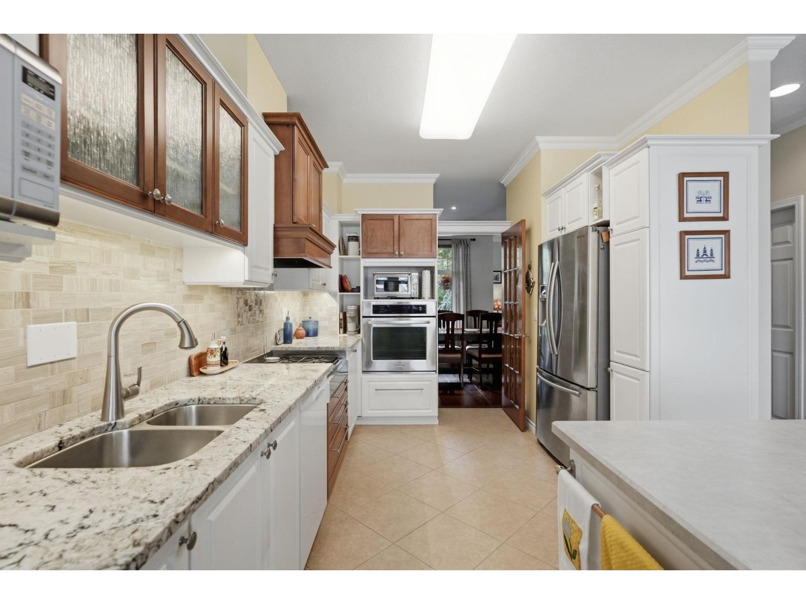 24 15037 58 Avenue Property Photo 7