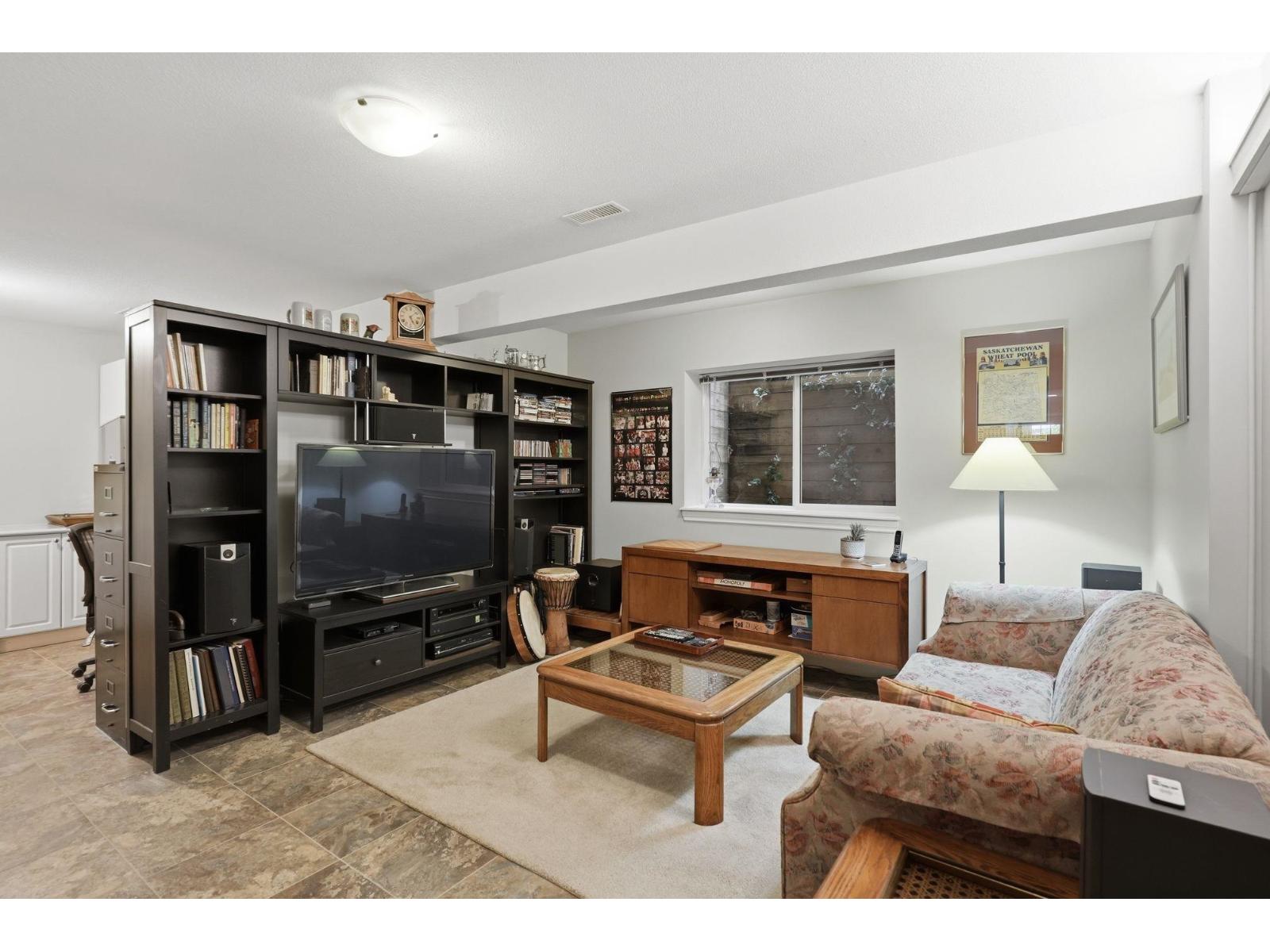 24 15037 58 Avenue Property Photo 27