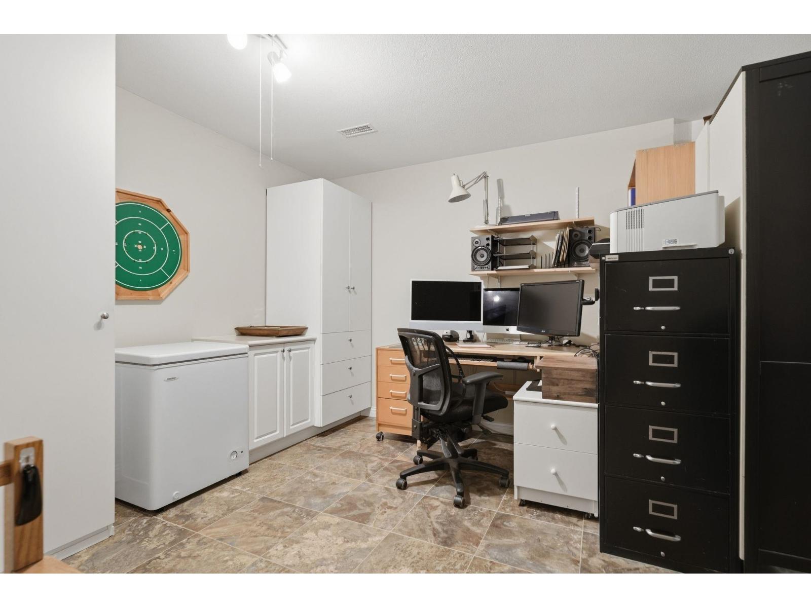 24 15037 58 Avenue Property Photo 29