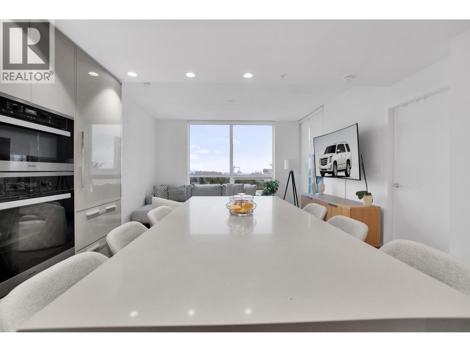 1302 1675 Lions Gate Lane Property Photo 10