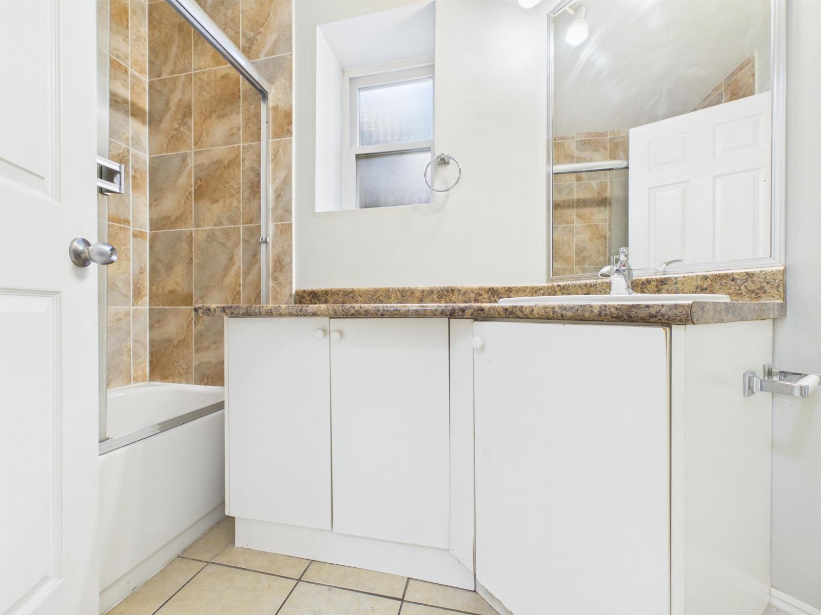 14585 59a Avenue Property Photo 32