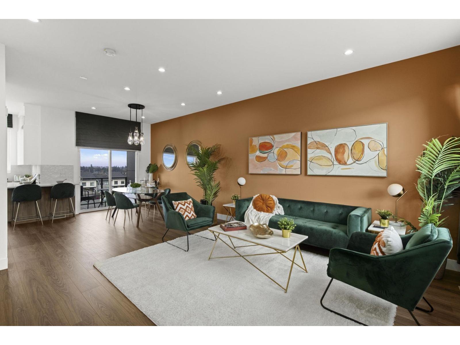 7 6035 141 Street Property Photo 11