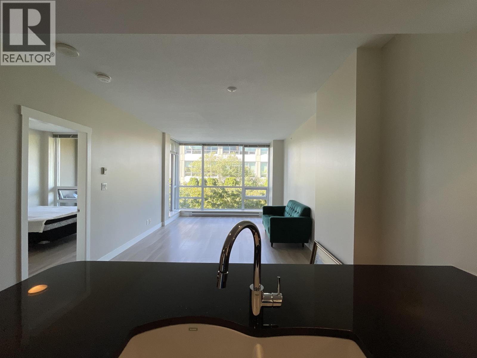 602 2968 Glen Drive Property Photo 3