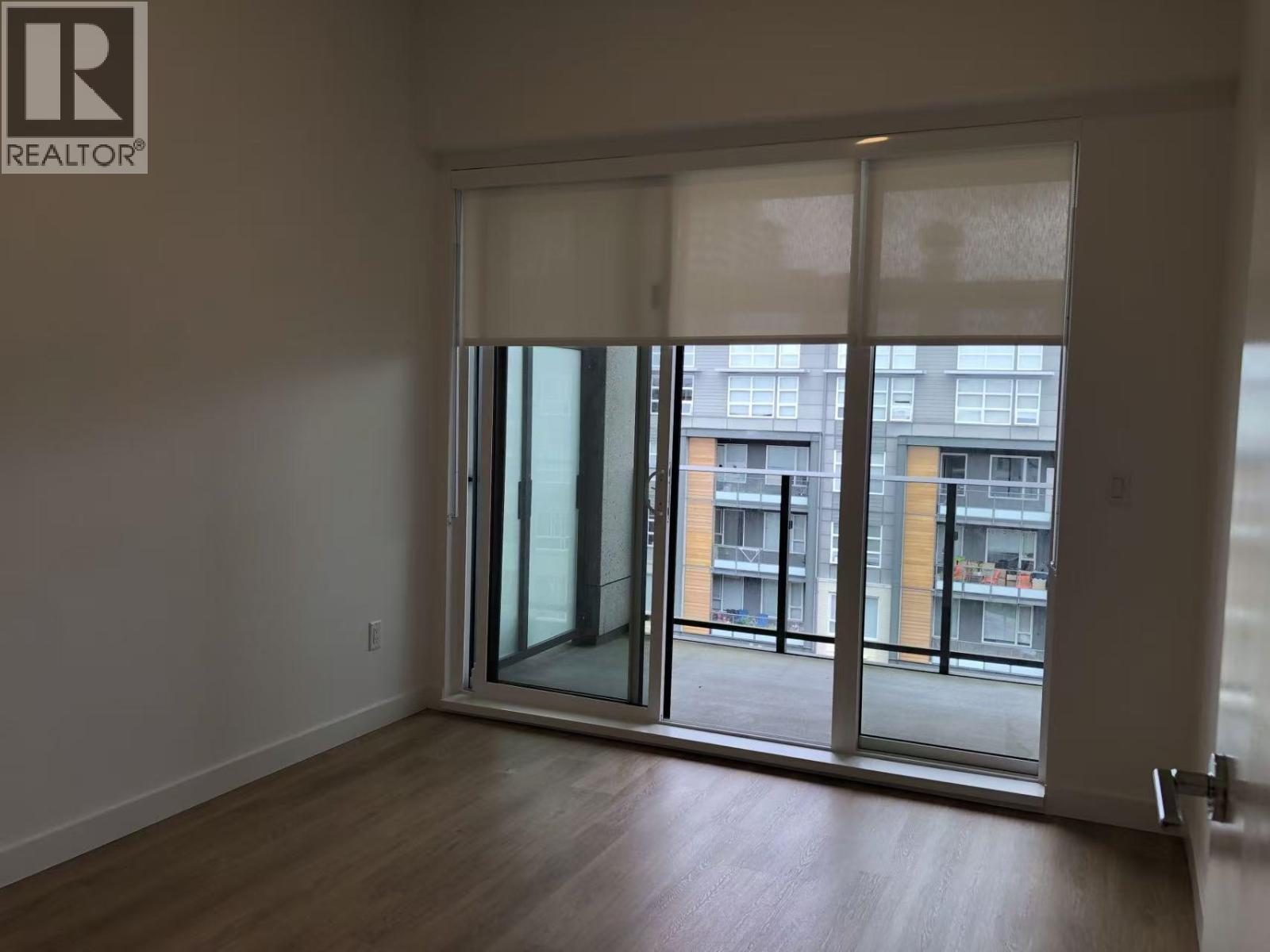 6f 9888 University Crescent Property Photo 6