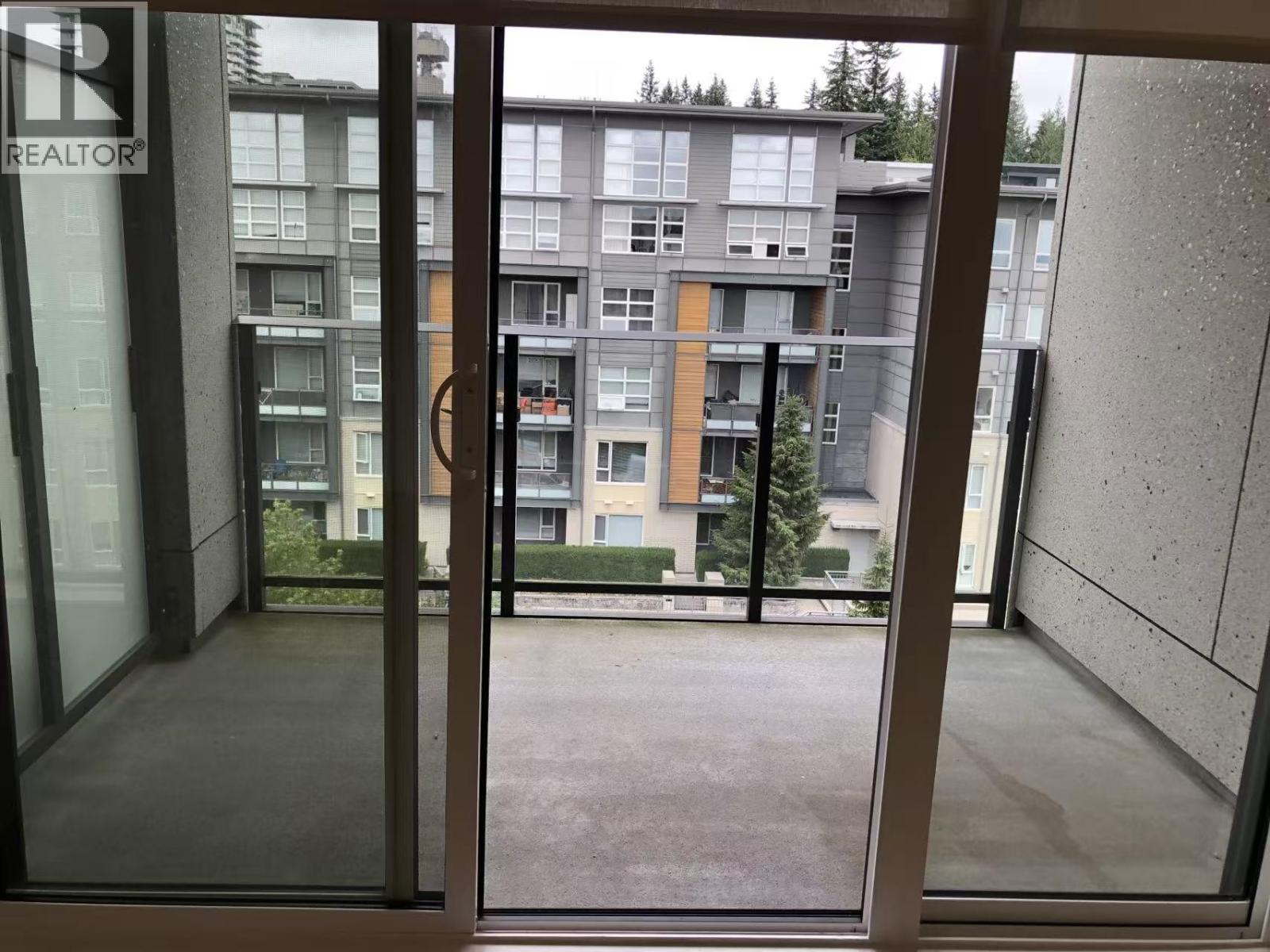 6f 9888 University Crescent Property Photo 12
