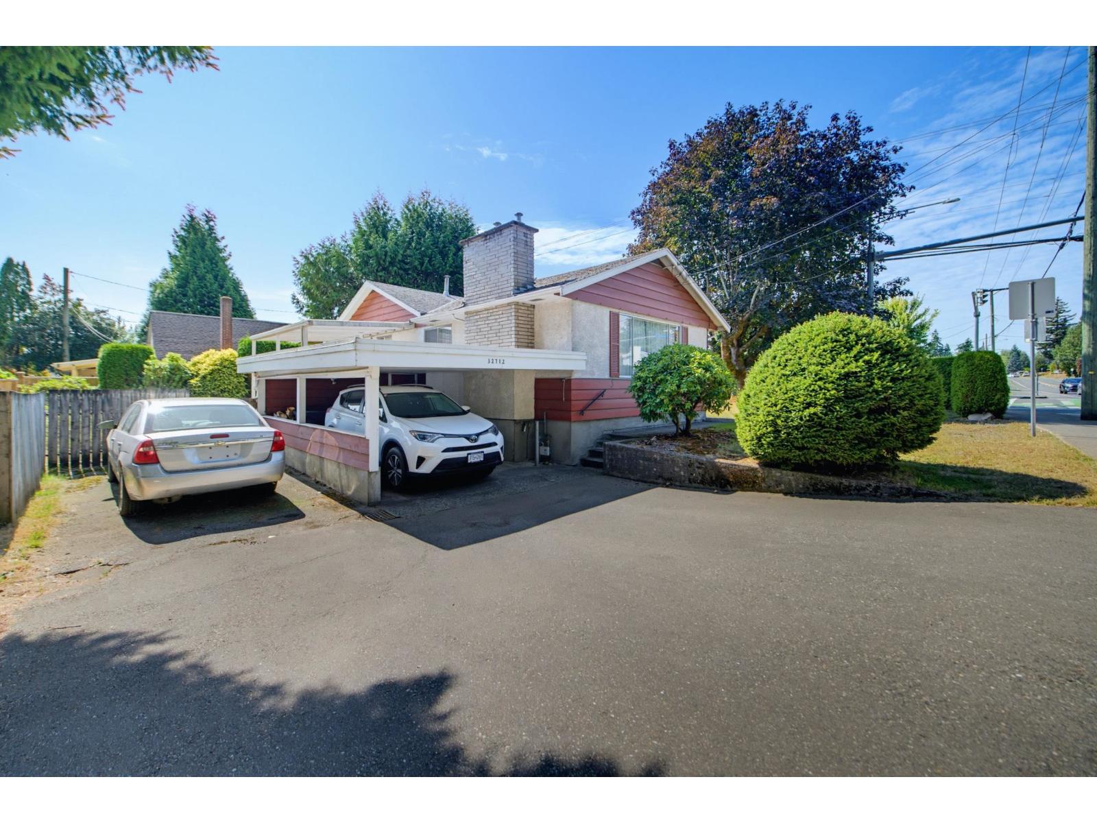 32712 Bevan Avenue Property Photo 3