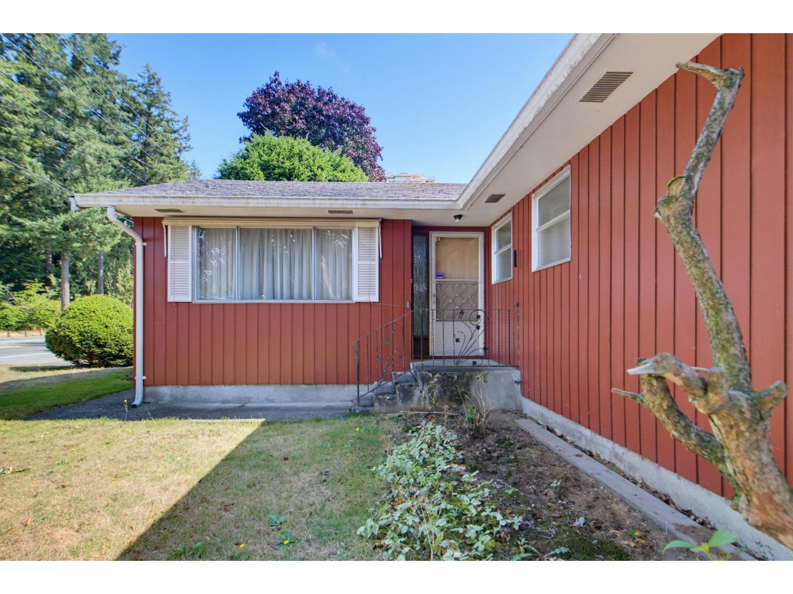 32712 Bevan Avenue Property Photo 5