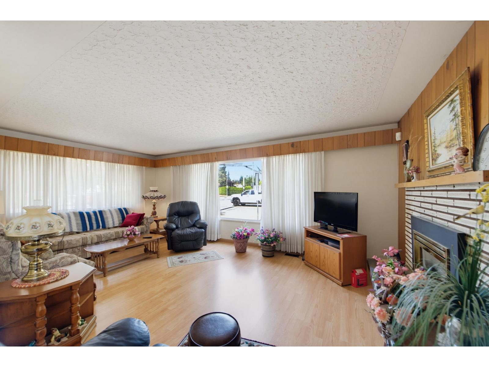 32712 Bevan Avenue Property Photo 11
