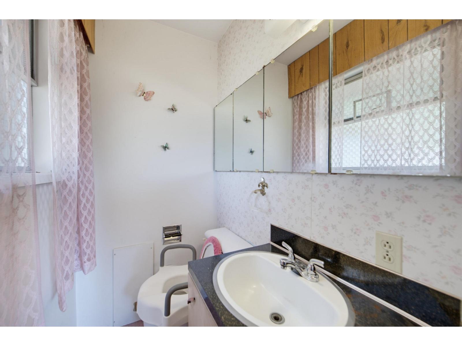 32712 Bevan Avenue Property Photo 22