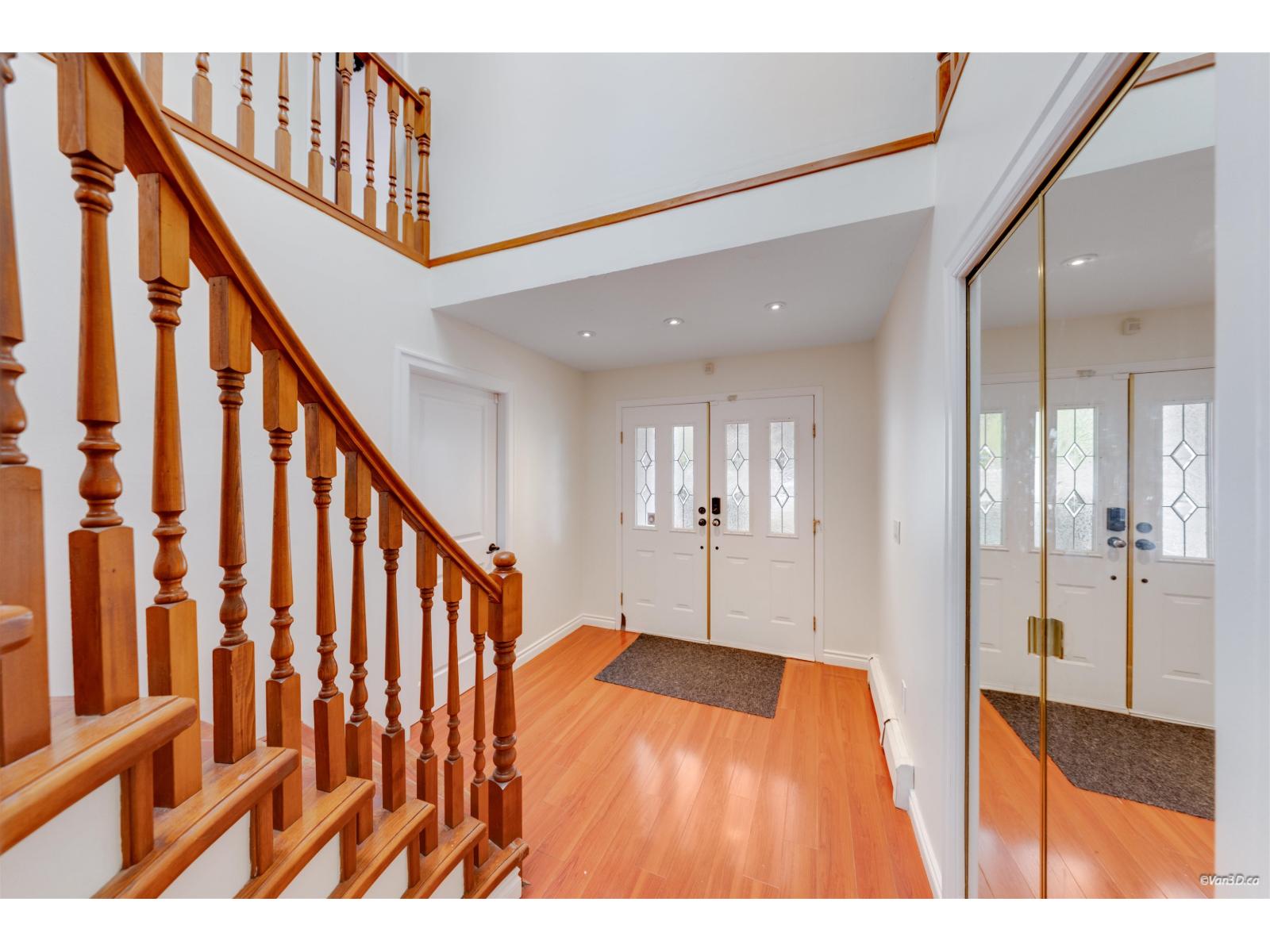 7069 144 Street Property Photo 2
