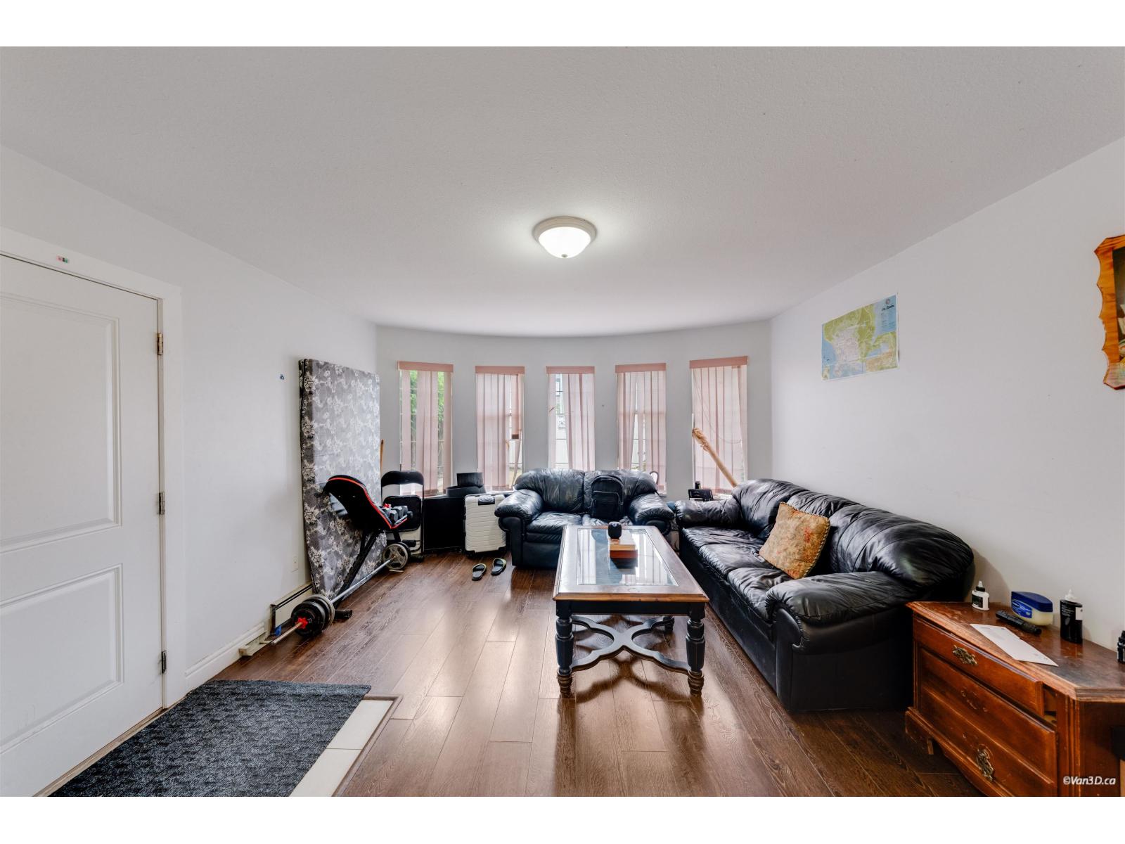 7069 144 Street Property Photo 26