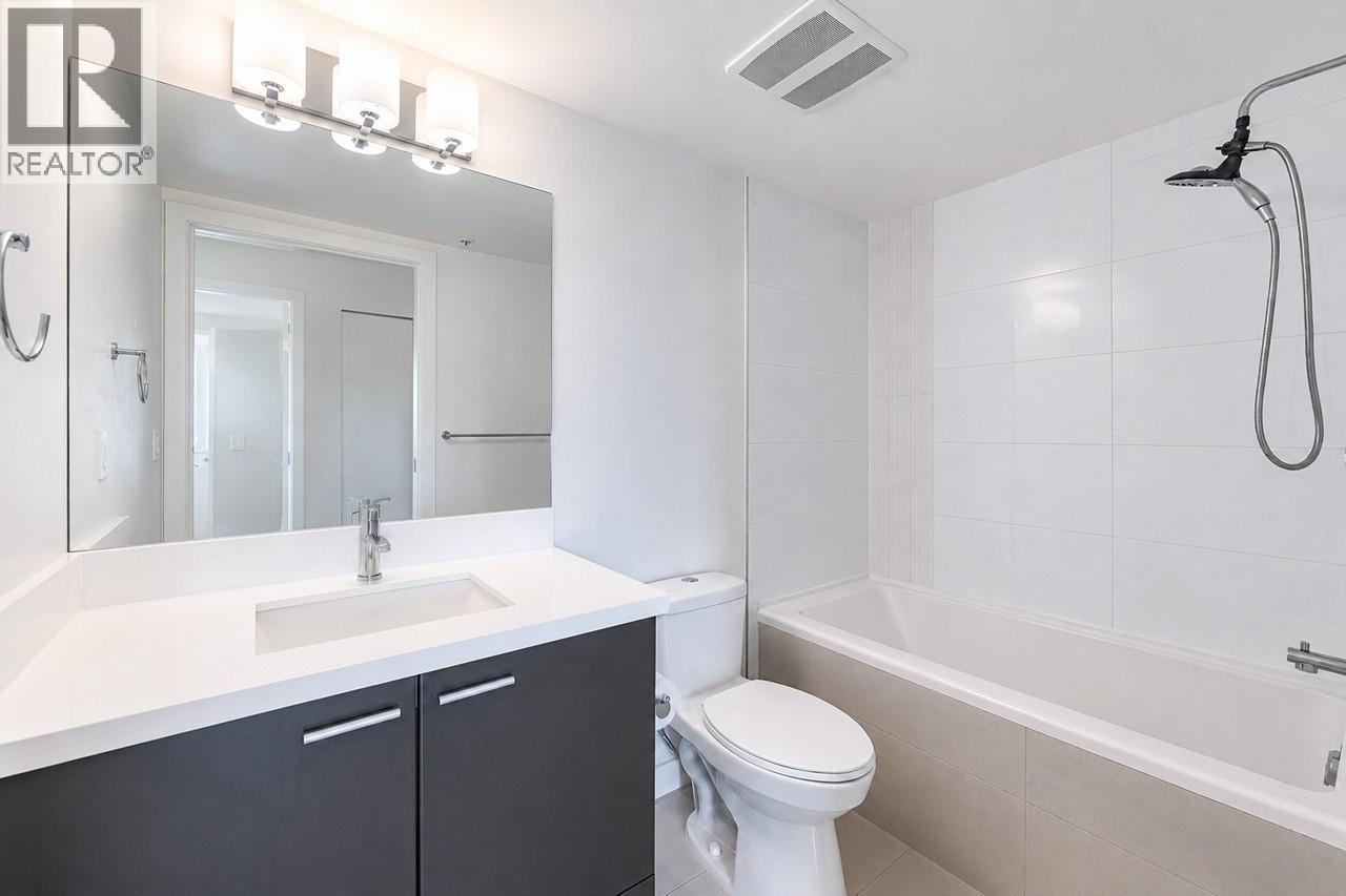 519 2888 E 2nd Avenue Property Photo 13