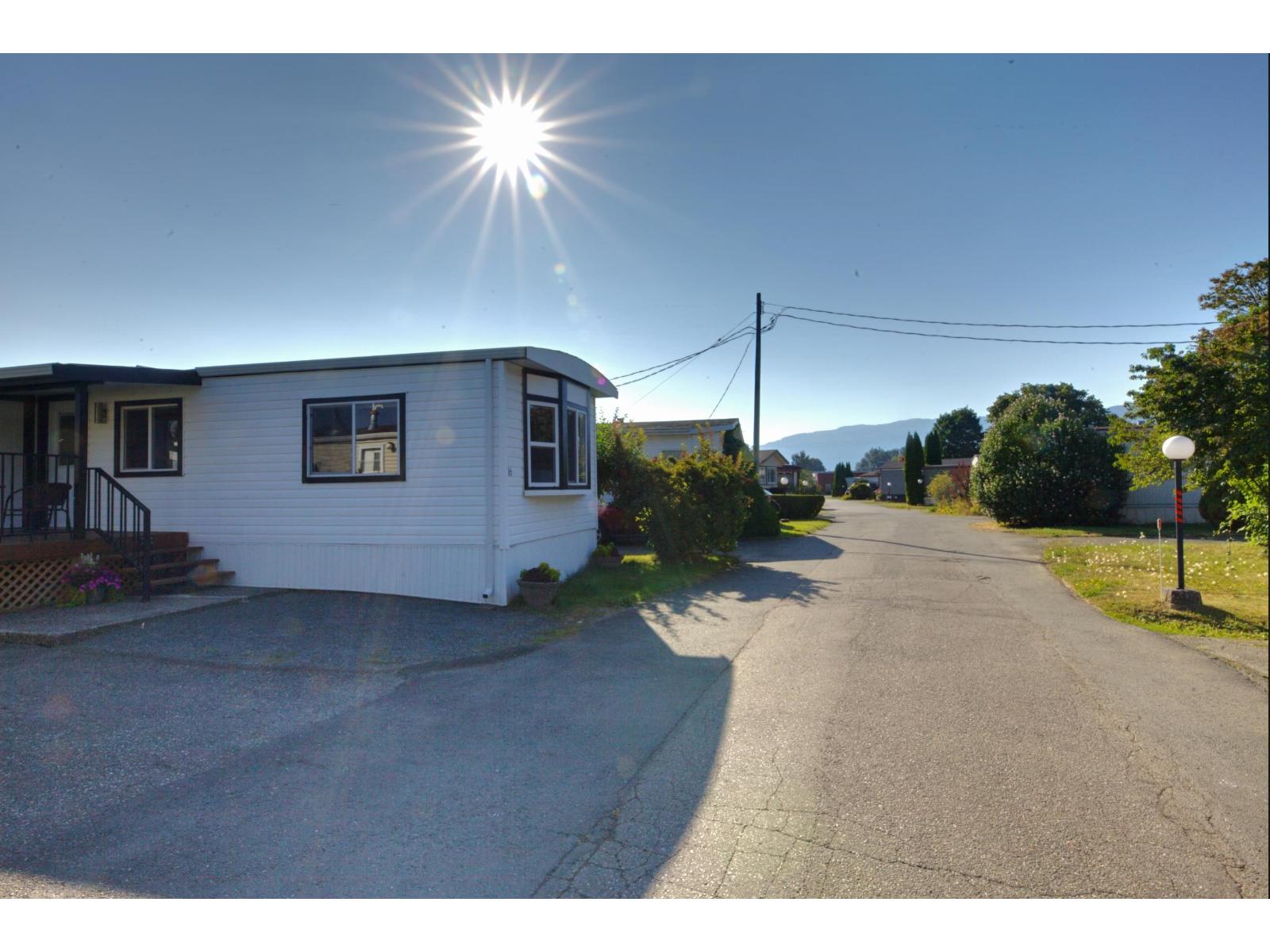 1884 Heath Road #16 Property Photo 1