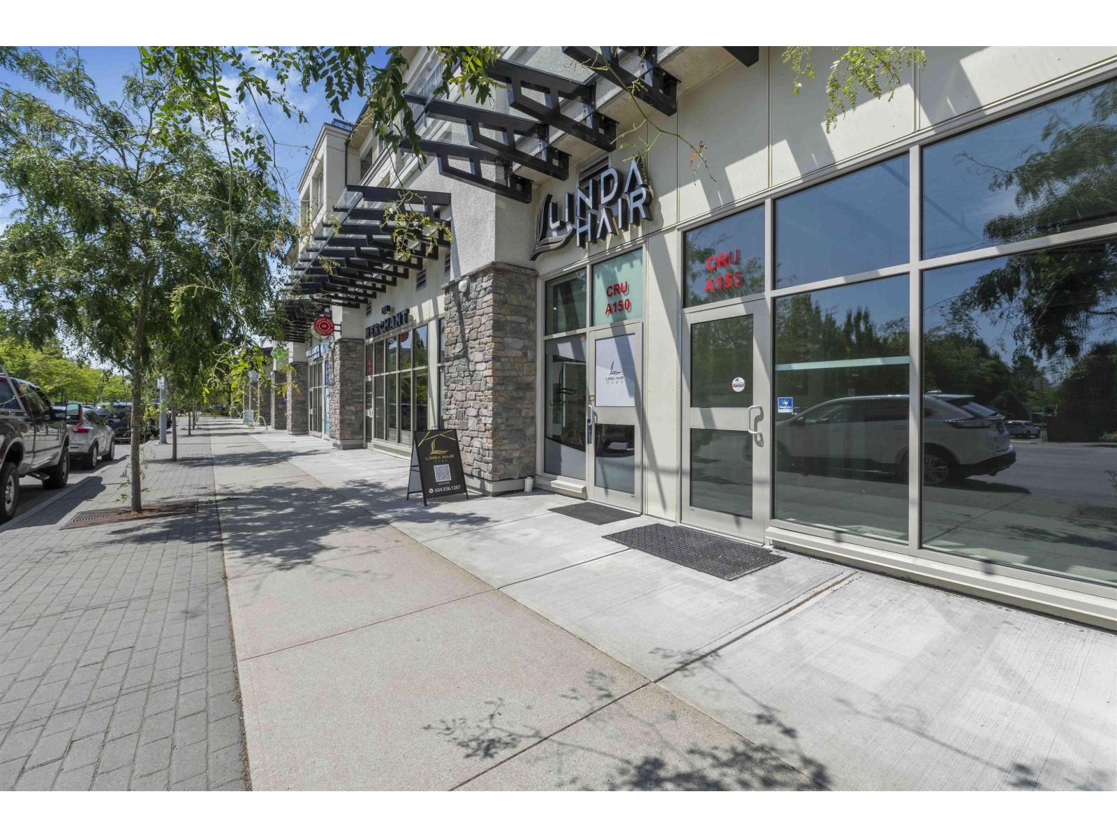 A413 20487 65 Avenue Property Photo 4