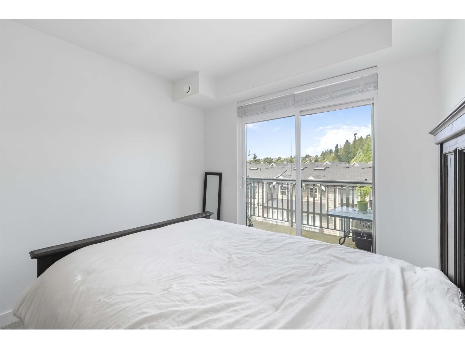 A413 20487 65 Avenue Property Photo 34