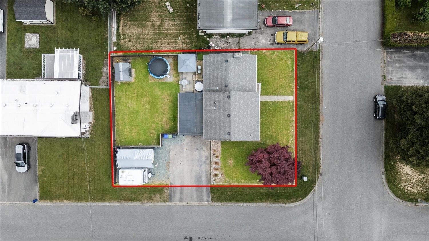 46551 Teton Avenue Property Photo 7