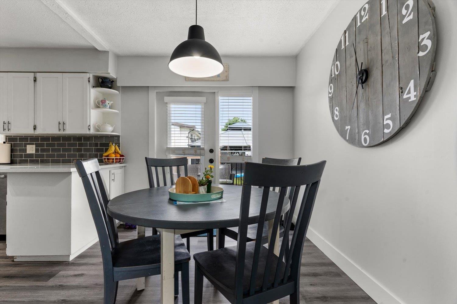 46551 Teton Avenue Property Photo 11
