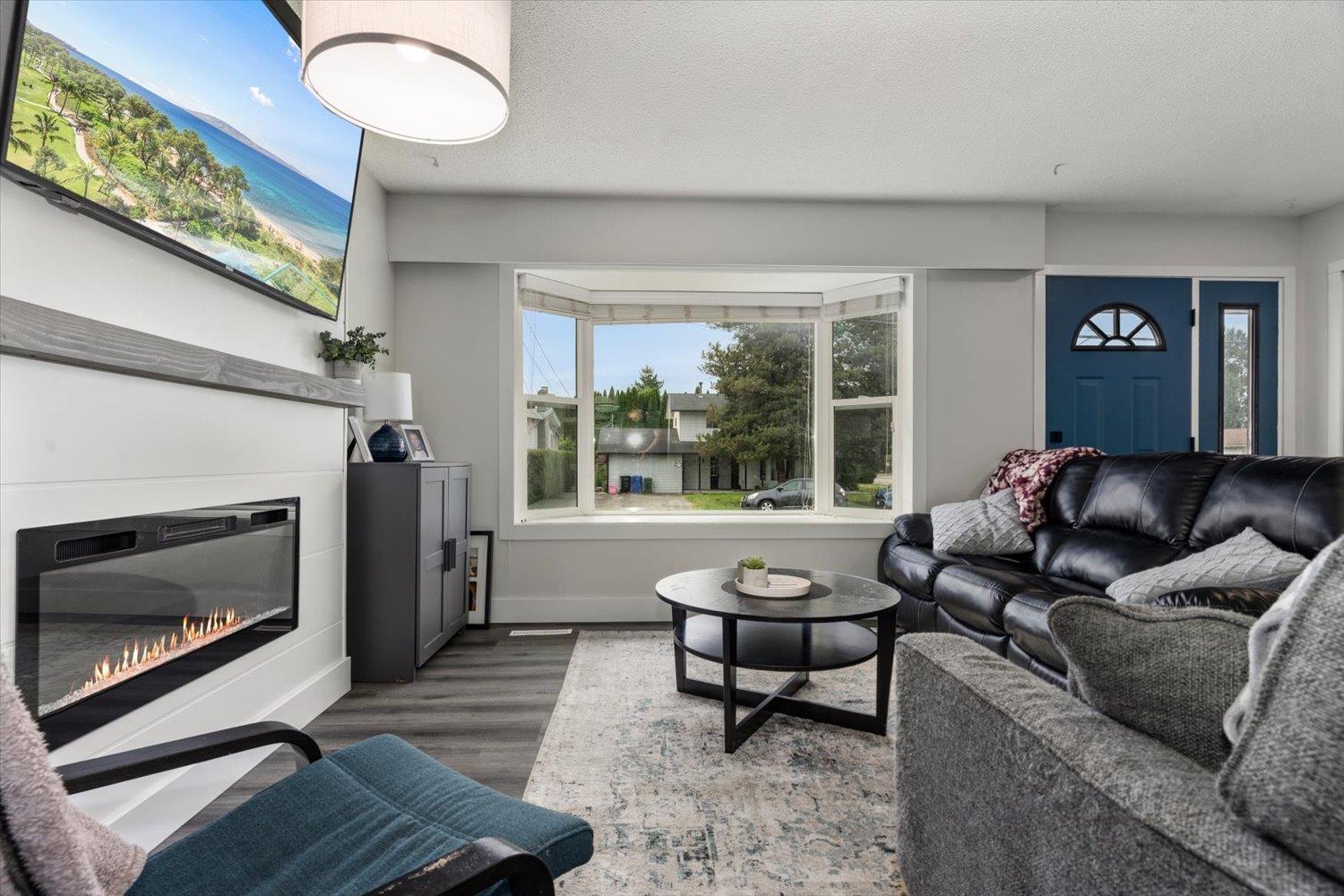 46551 Teton Avenue Property Photo 12