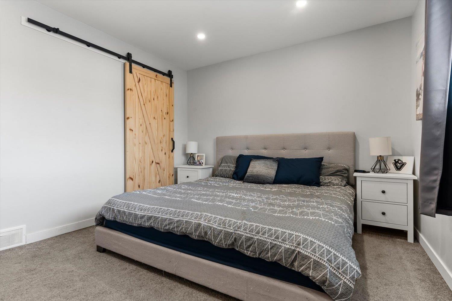 46551 Teton Avenue Property Photo 15