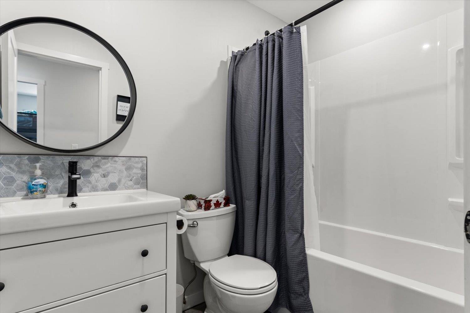 46551 Teton Avenue Property Photo 20