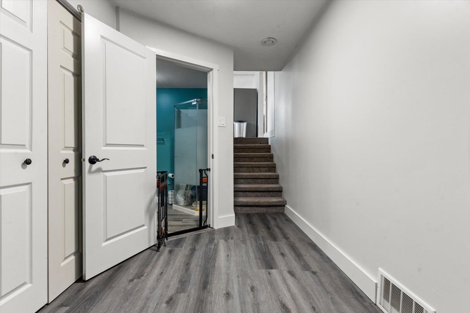 46551 Teton Avenue Property Photo 25
