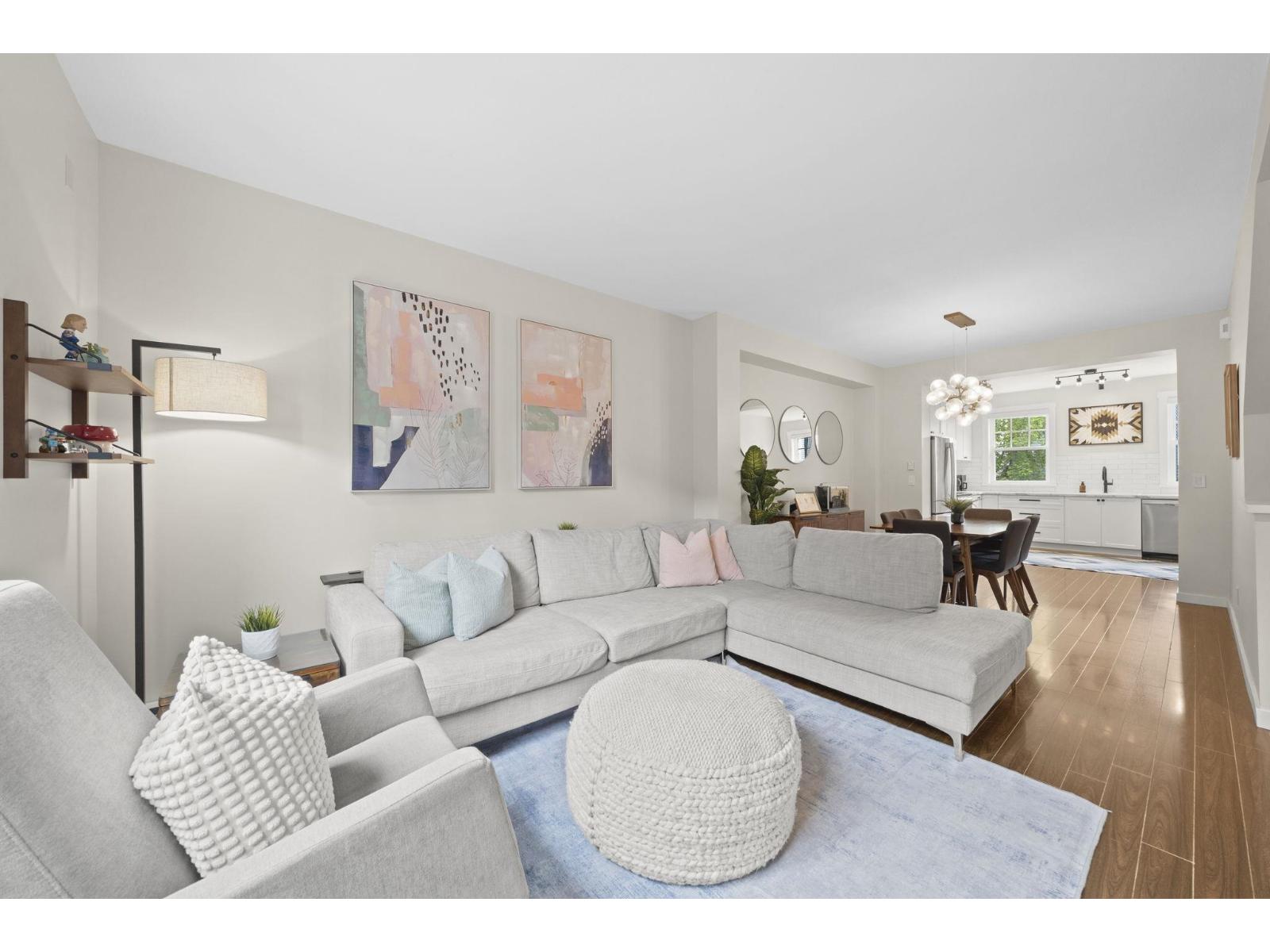 53 18983 72a Avenue Property Photo 3