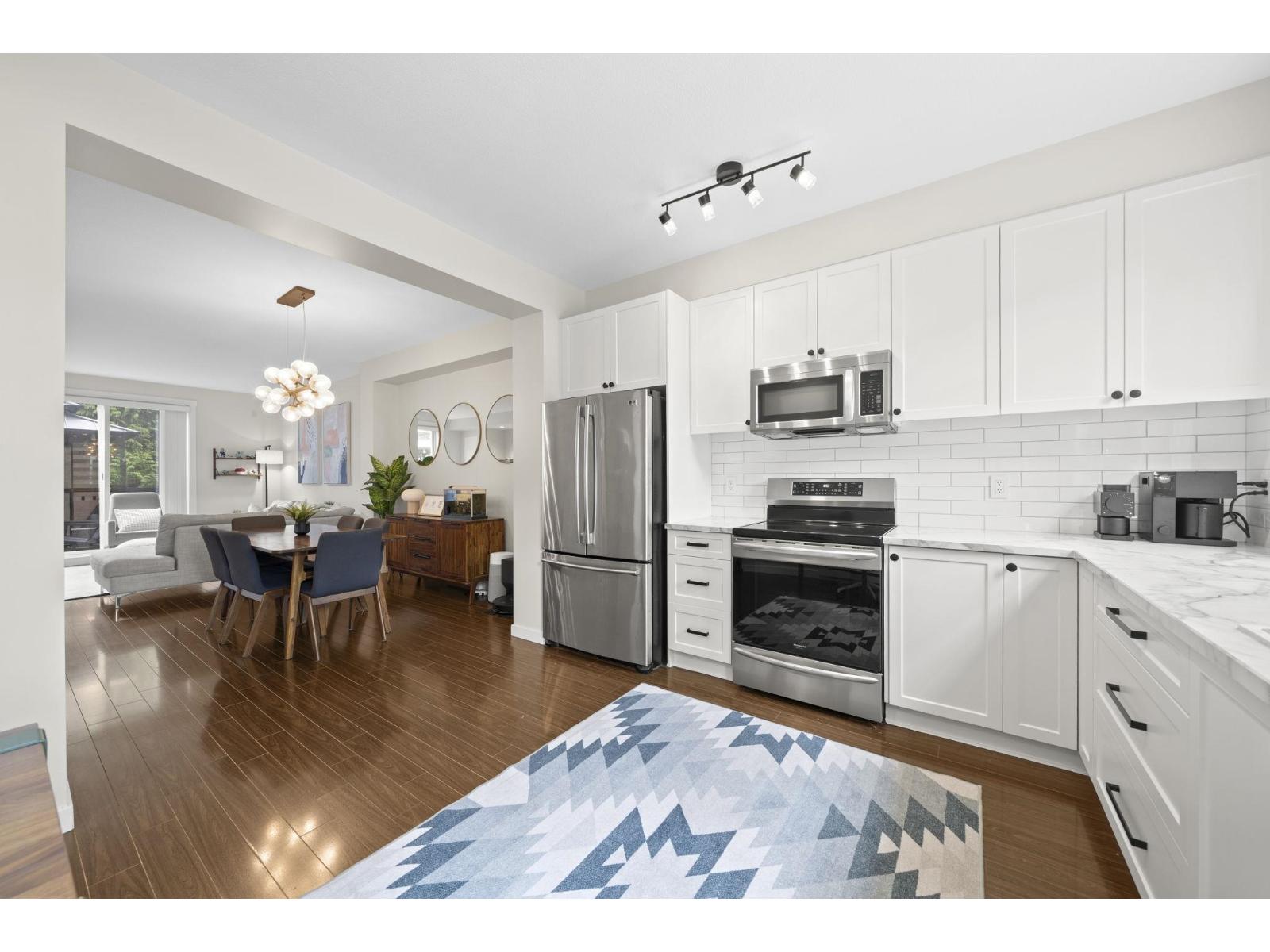 53 18983 72a Avenue Property Photo 10