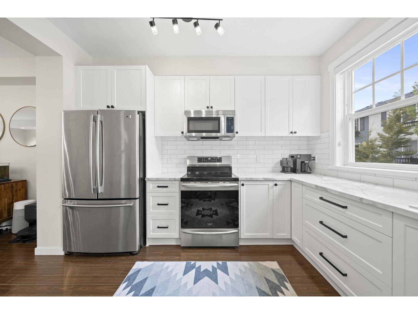 53 18983 72a Avenue Property Photo 11
