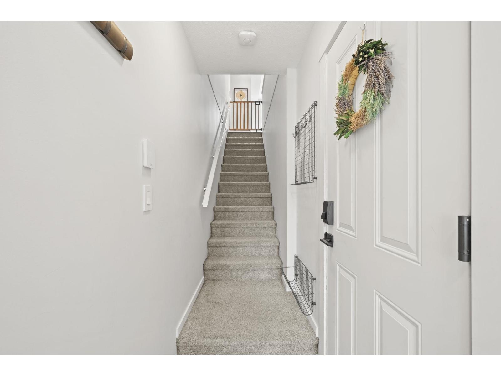 53 18983 72a Avenue Property Photo 23
