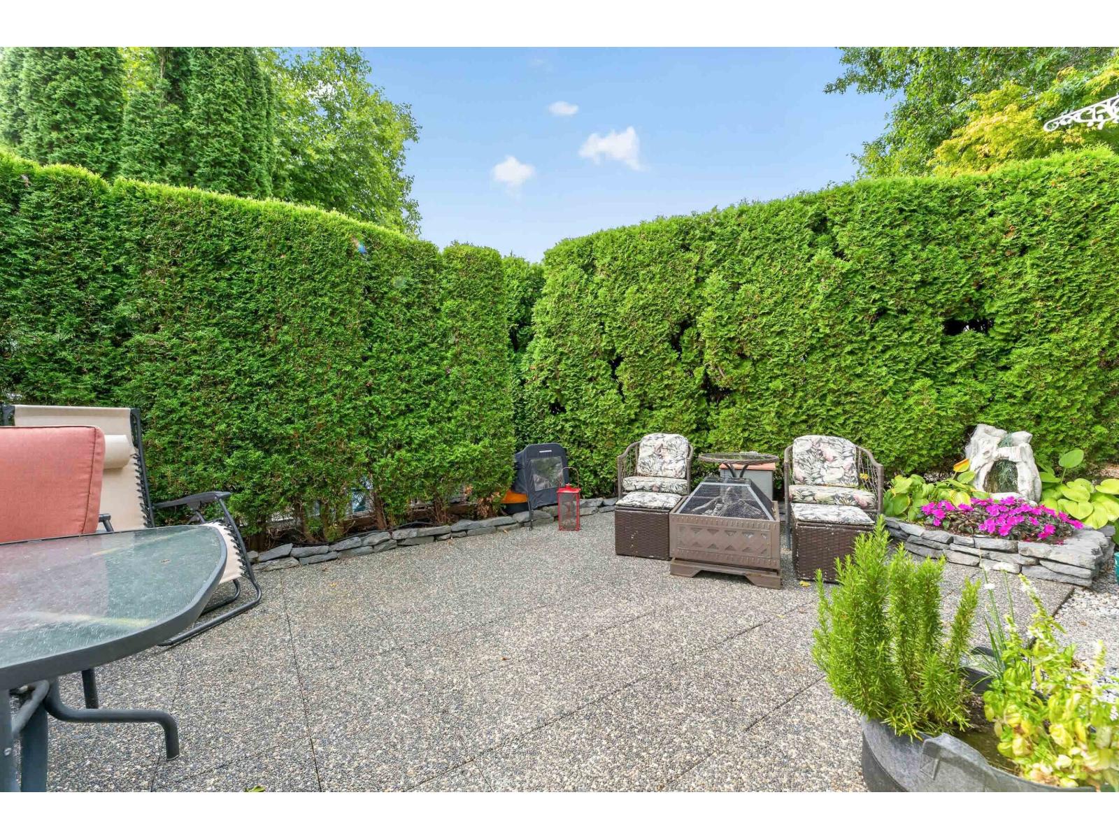 175 1840 160 Street Property Photo 1