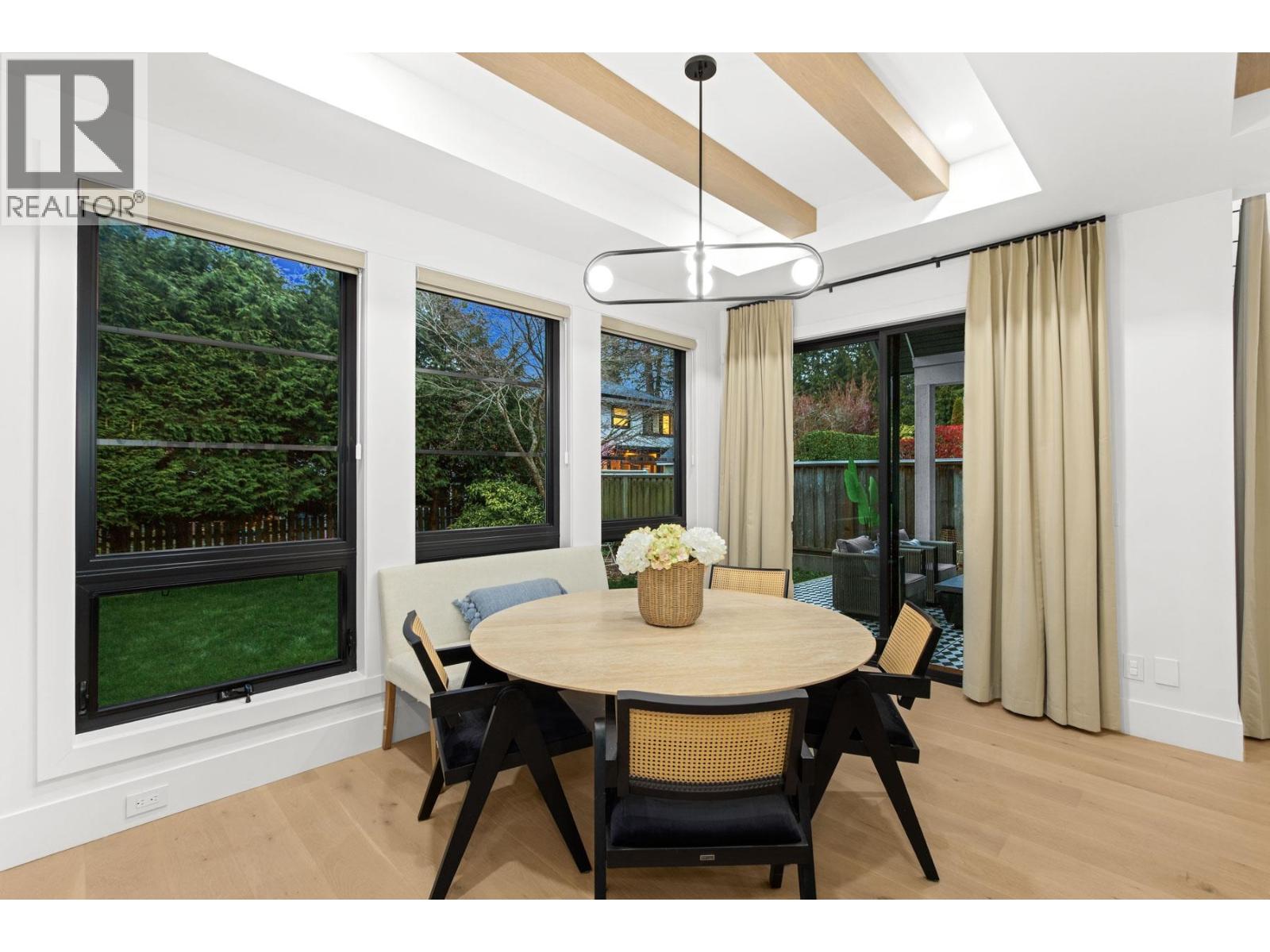 29 50 Street Property Photo 15