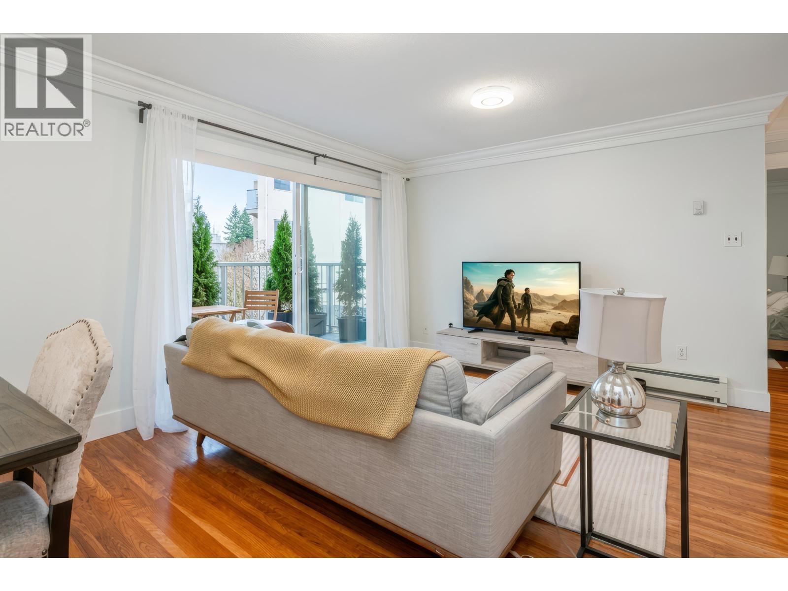 109 815 Fourth Avenue Property Photo 5
