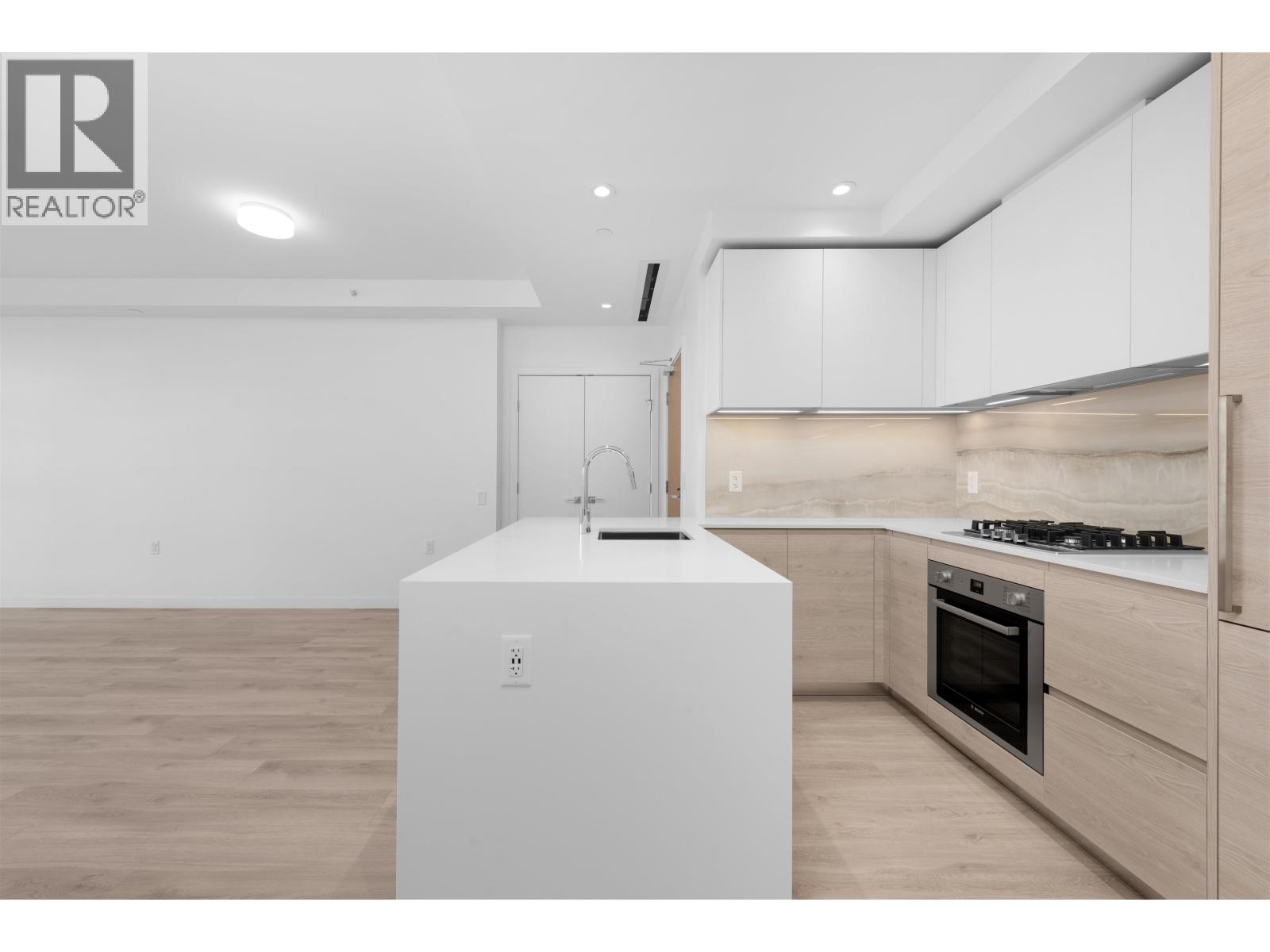 4001 680 Quayside Drive Property Photo 11