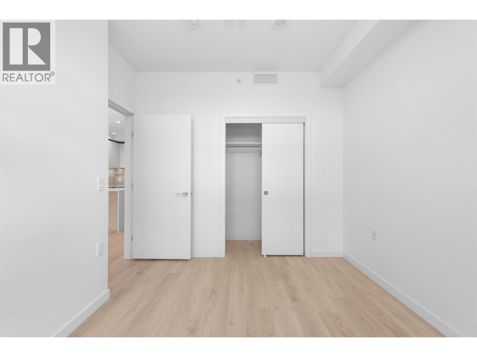 4001 680 Quayside Drive Property Photo 13