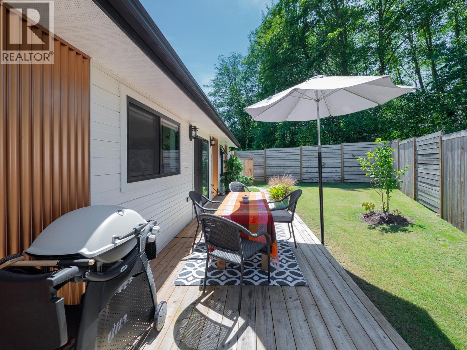 655 Dougall Road Property Photo 4