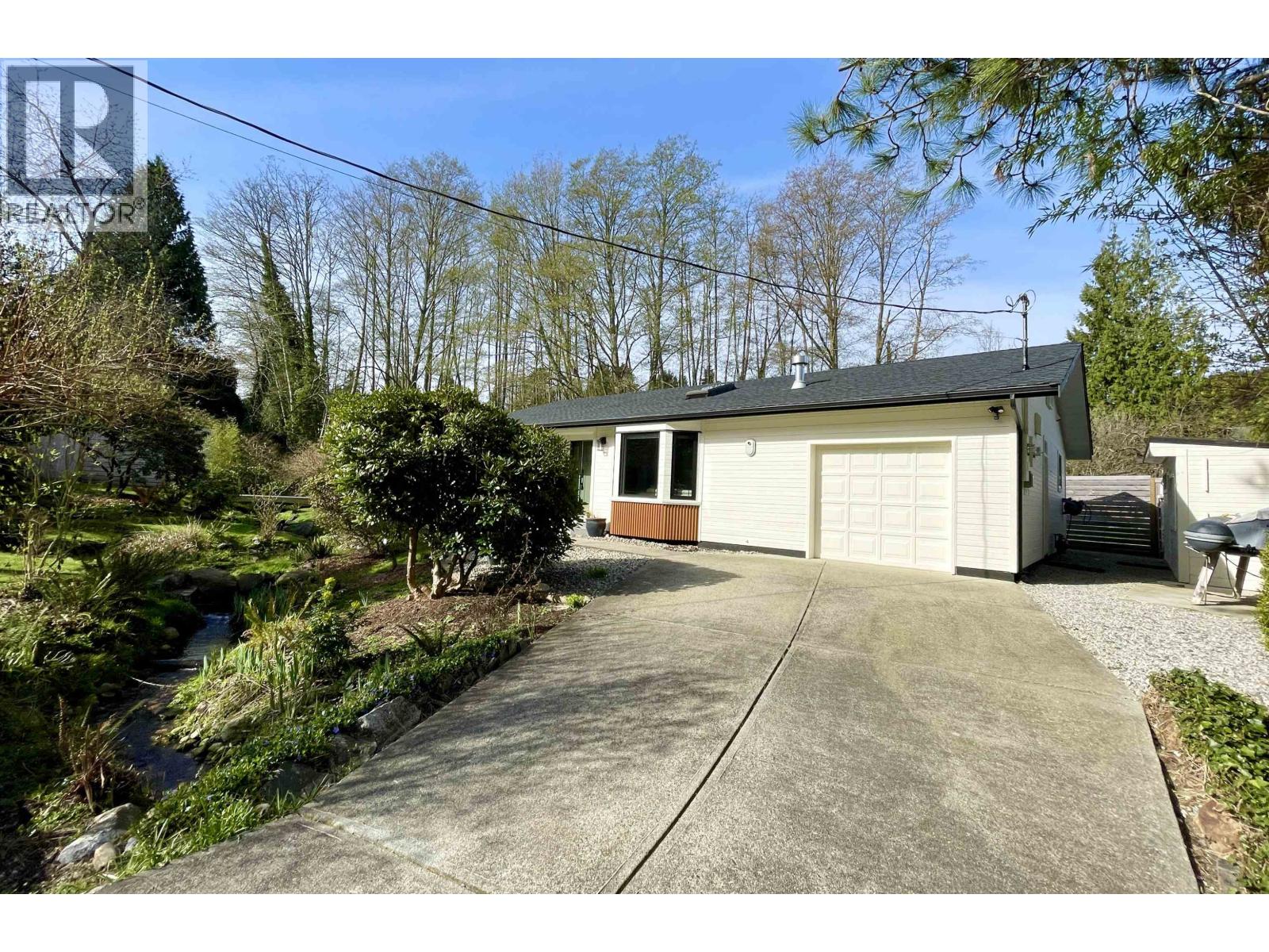 655 Dougall Road Property Photo 28