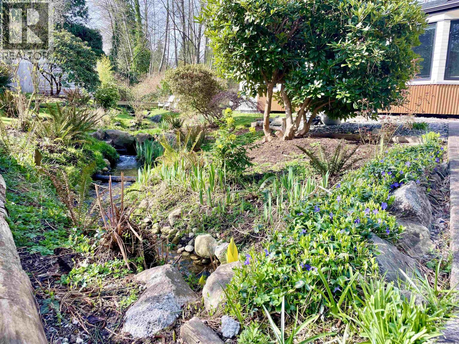 655 Dougall Road Property Photo 31