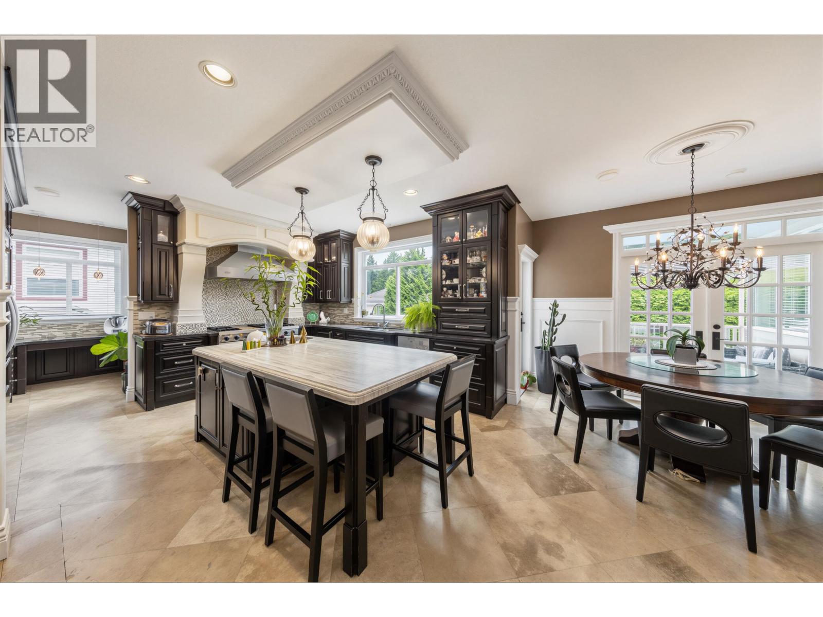 3086 Carousel Court Property Photo 11