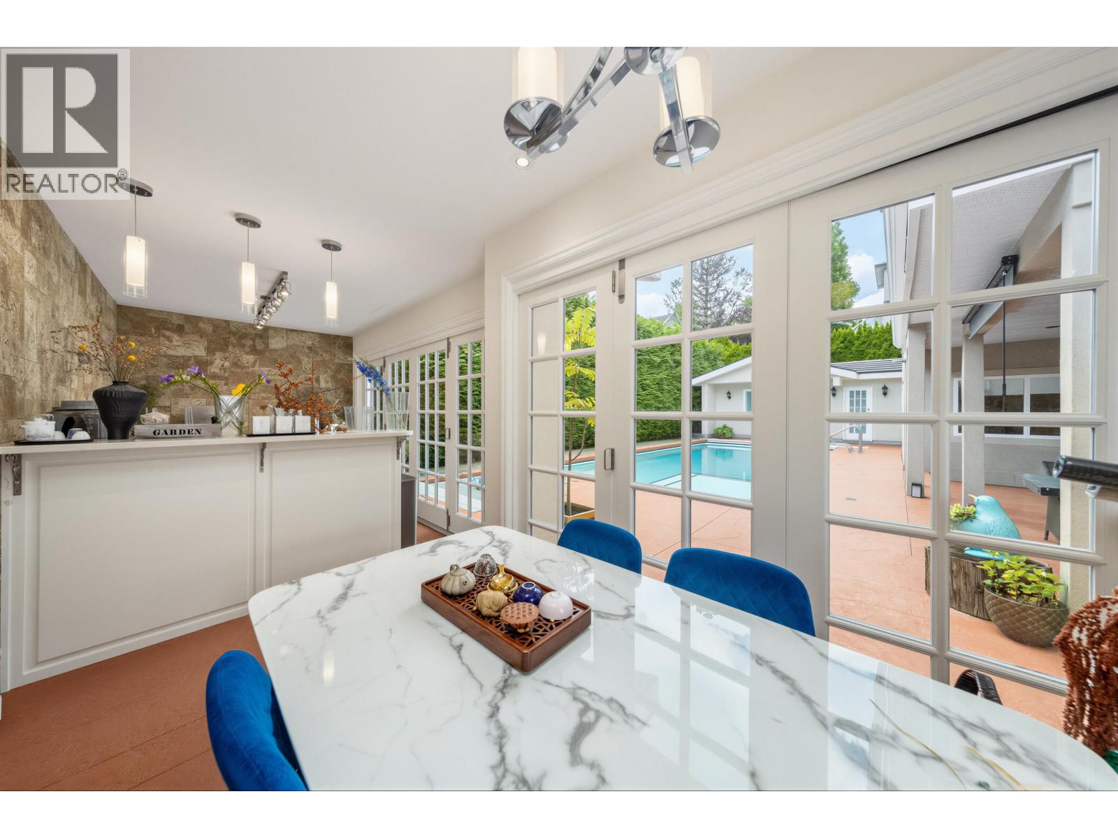 3086 Carousel Court Property Photo 27