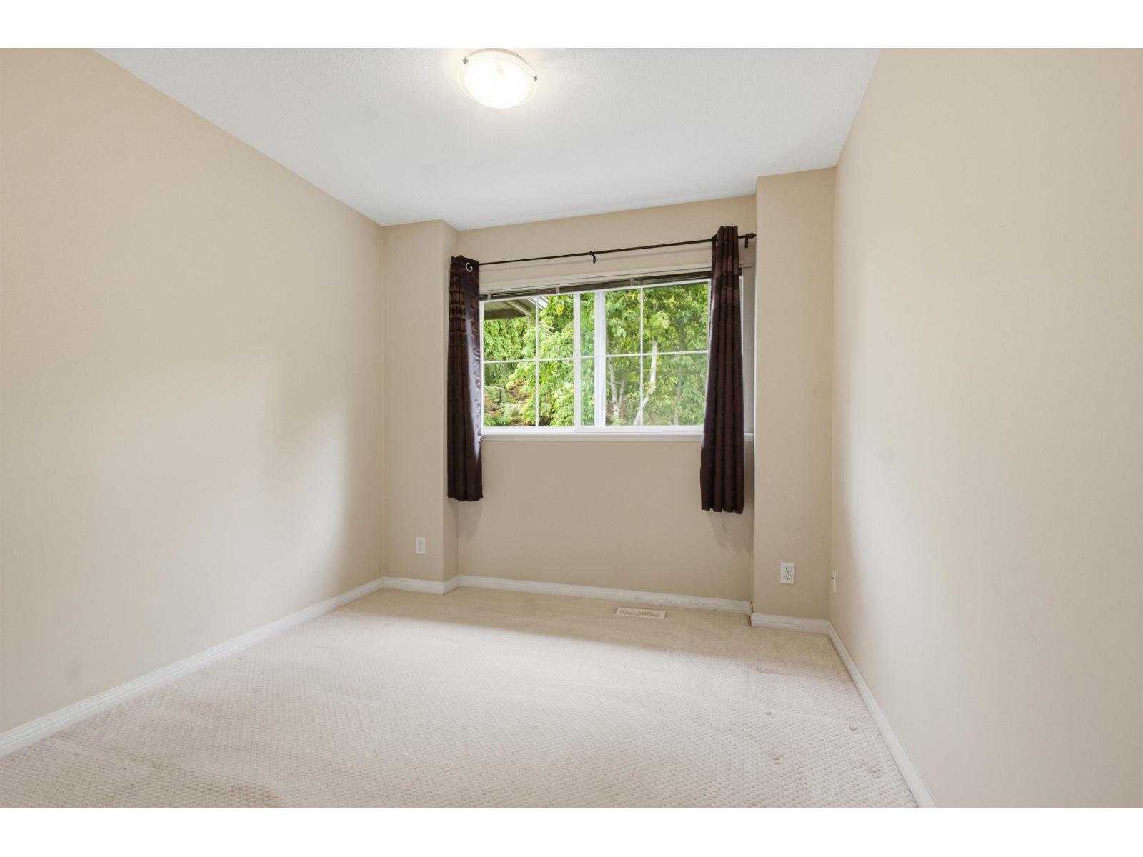 69 8888 151 Street Property Photo 6