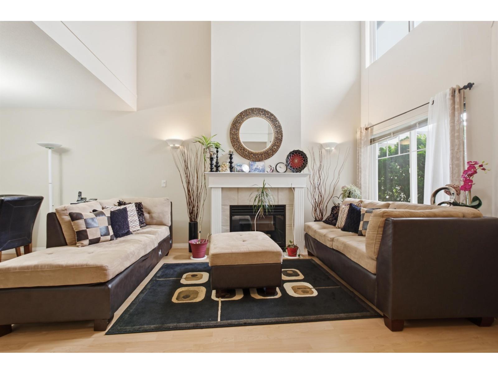 69 8888 151 Street Property Photo 7