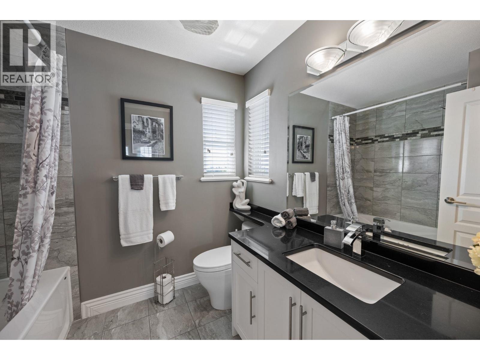 3277 Chartwell Grn Property Photo 35