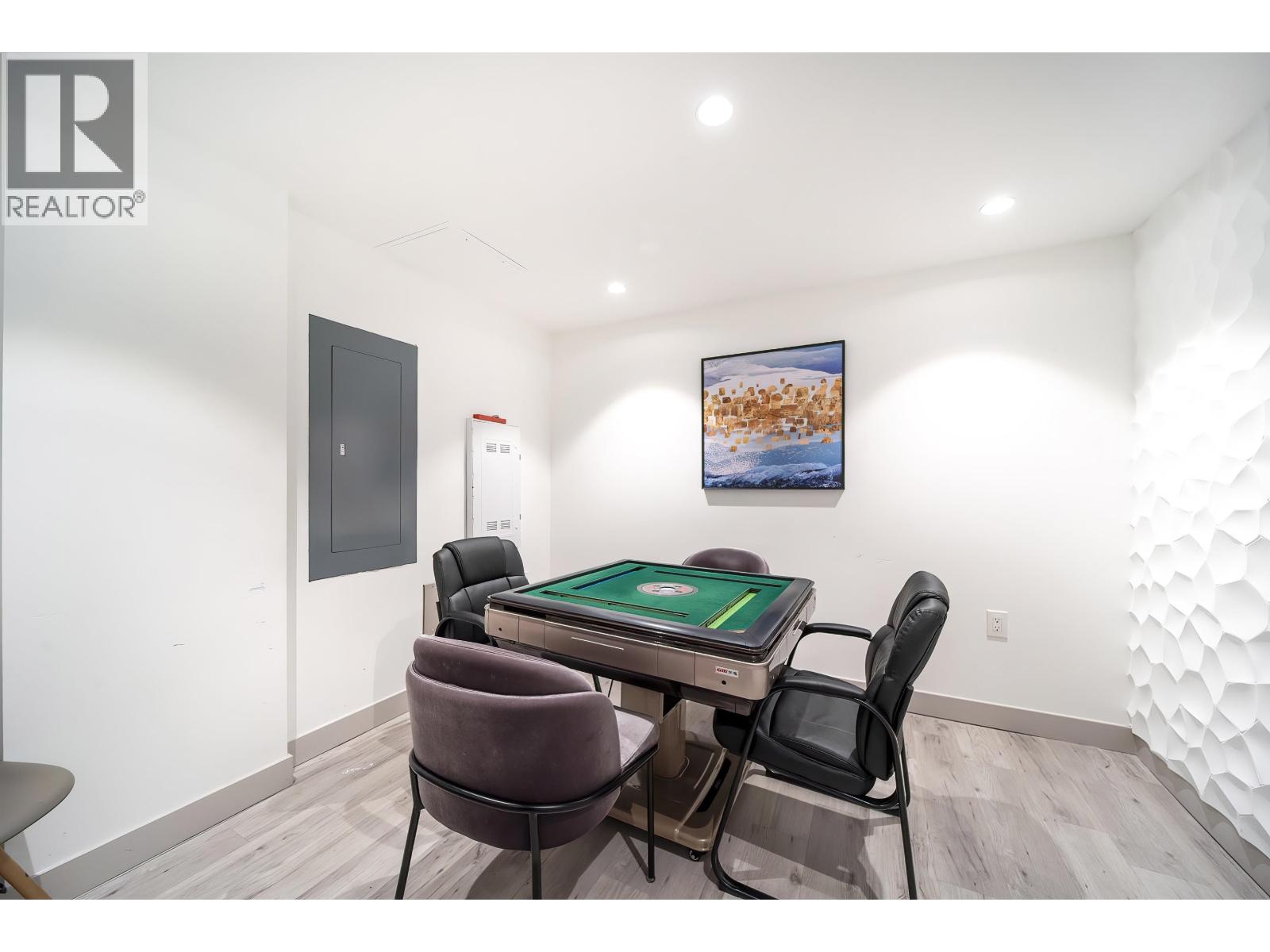 611 5788 Gilbert Road Property Photo 20