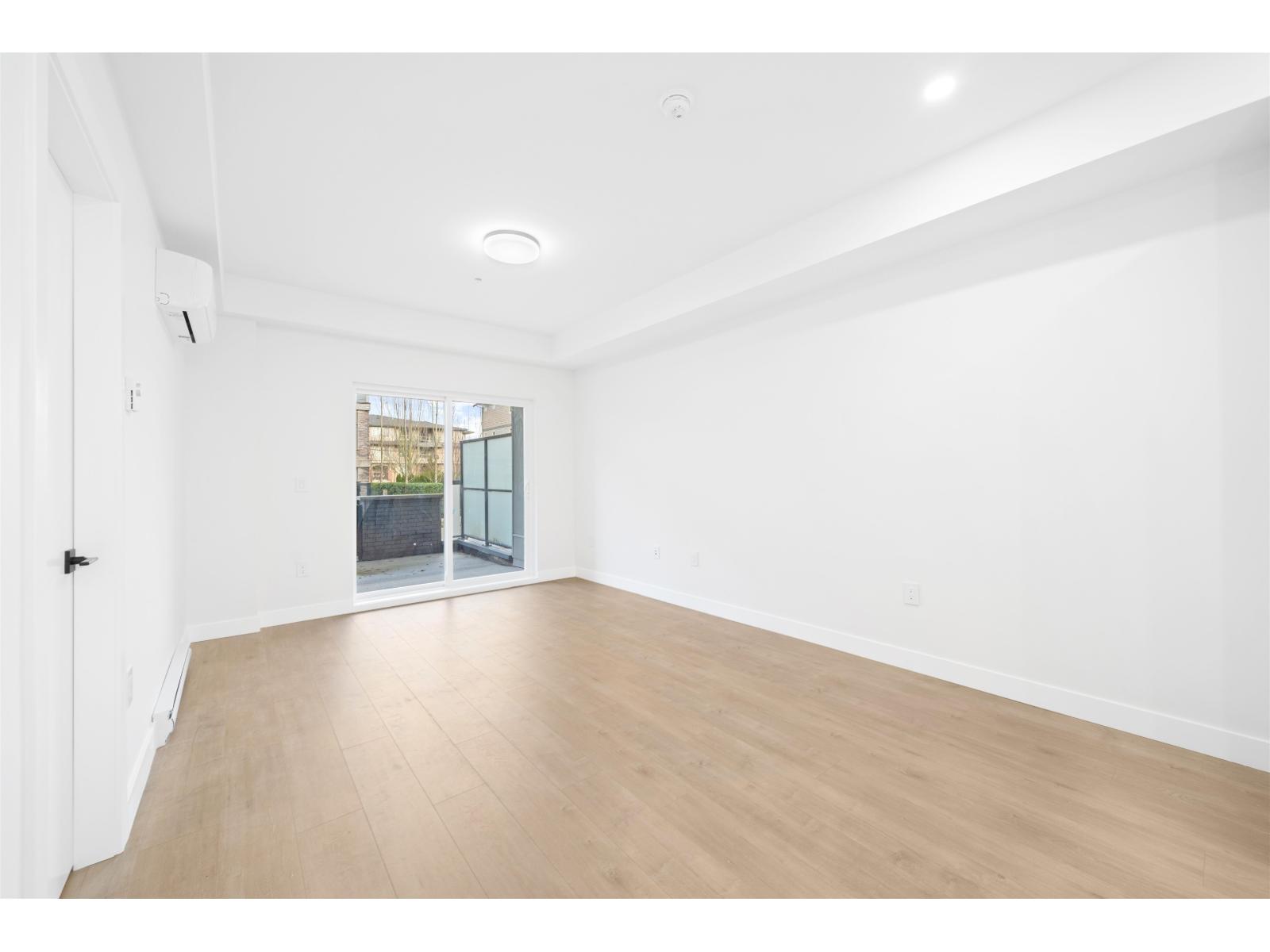 101 15353 17 Avenue Property Photo 6
