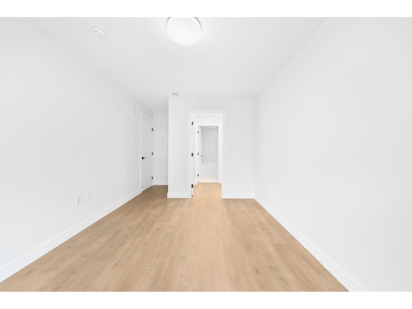 101 15353 17 Avenue Property Photo 12