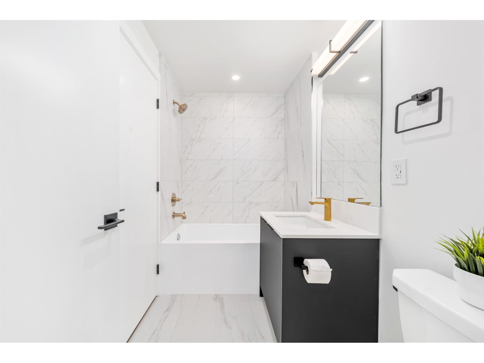 101 15353 17 Avenue Property Photo 17