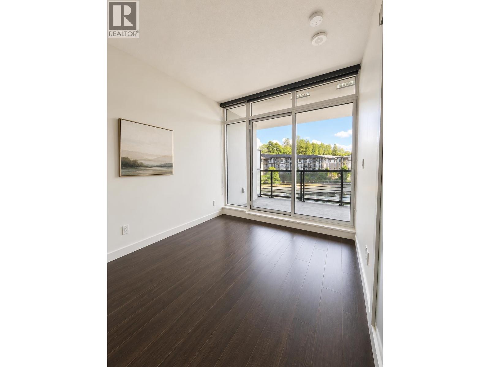 407 4720 Lougheed Highway Property Photo 9