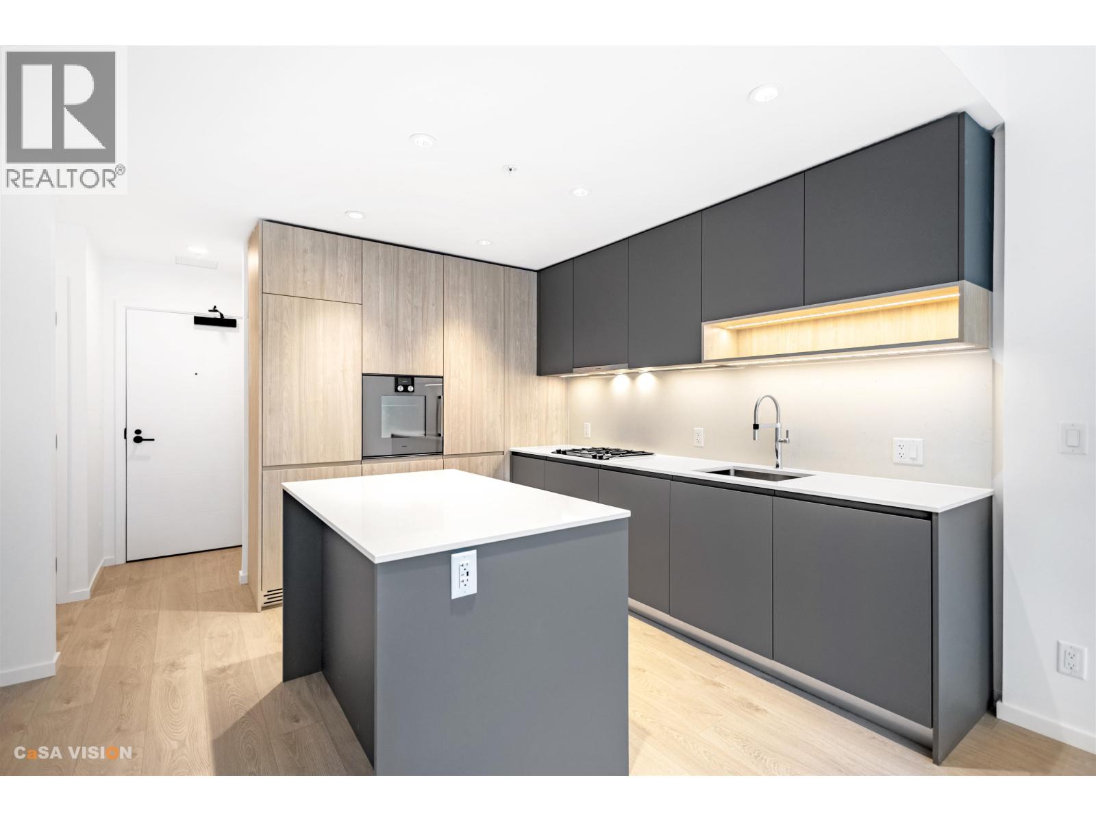 905 6500 Minoru Boulevard Property Photo 3