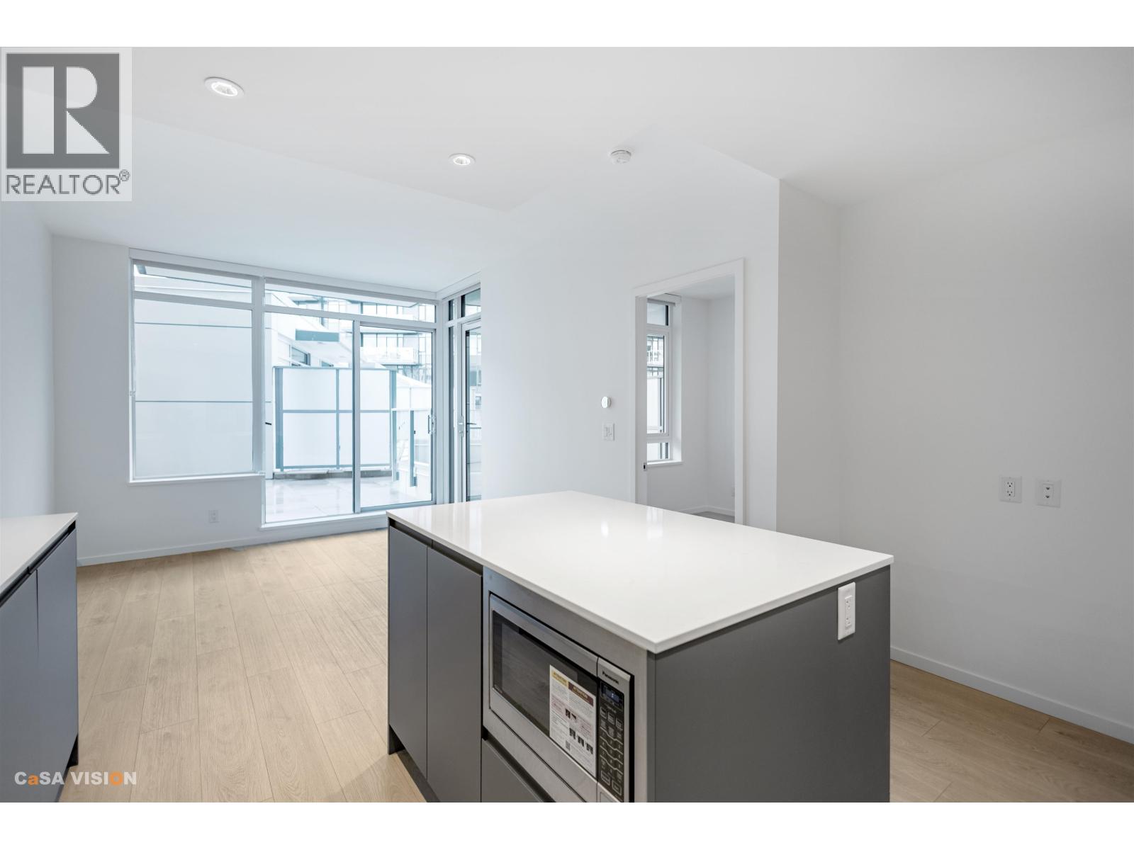 905 6500 Minoru Boulevard Property Photo 5